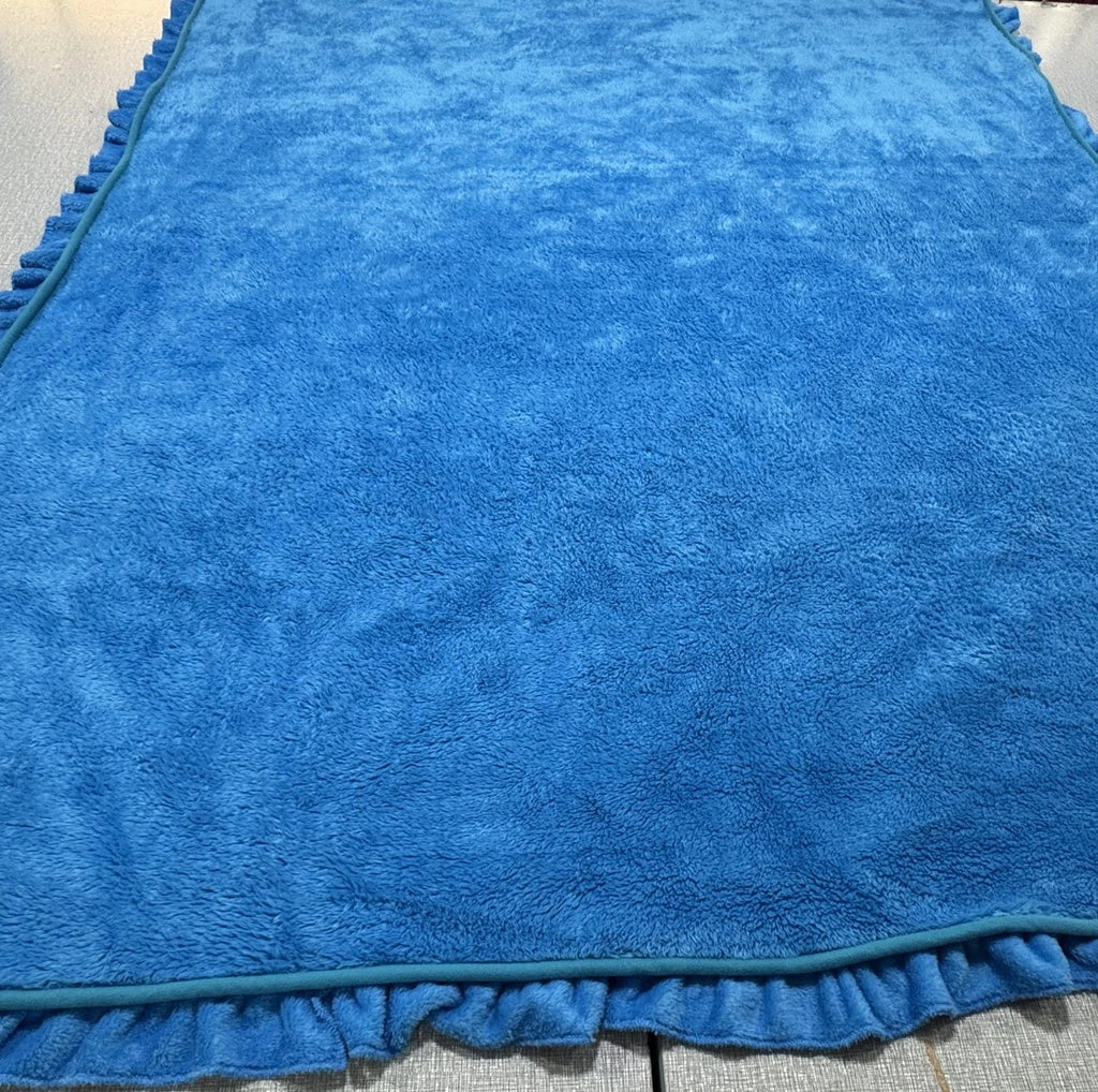 Whimsy Ultra Plush Ruffled Blanket
