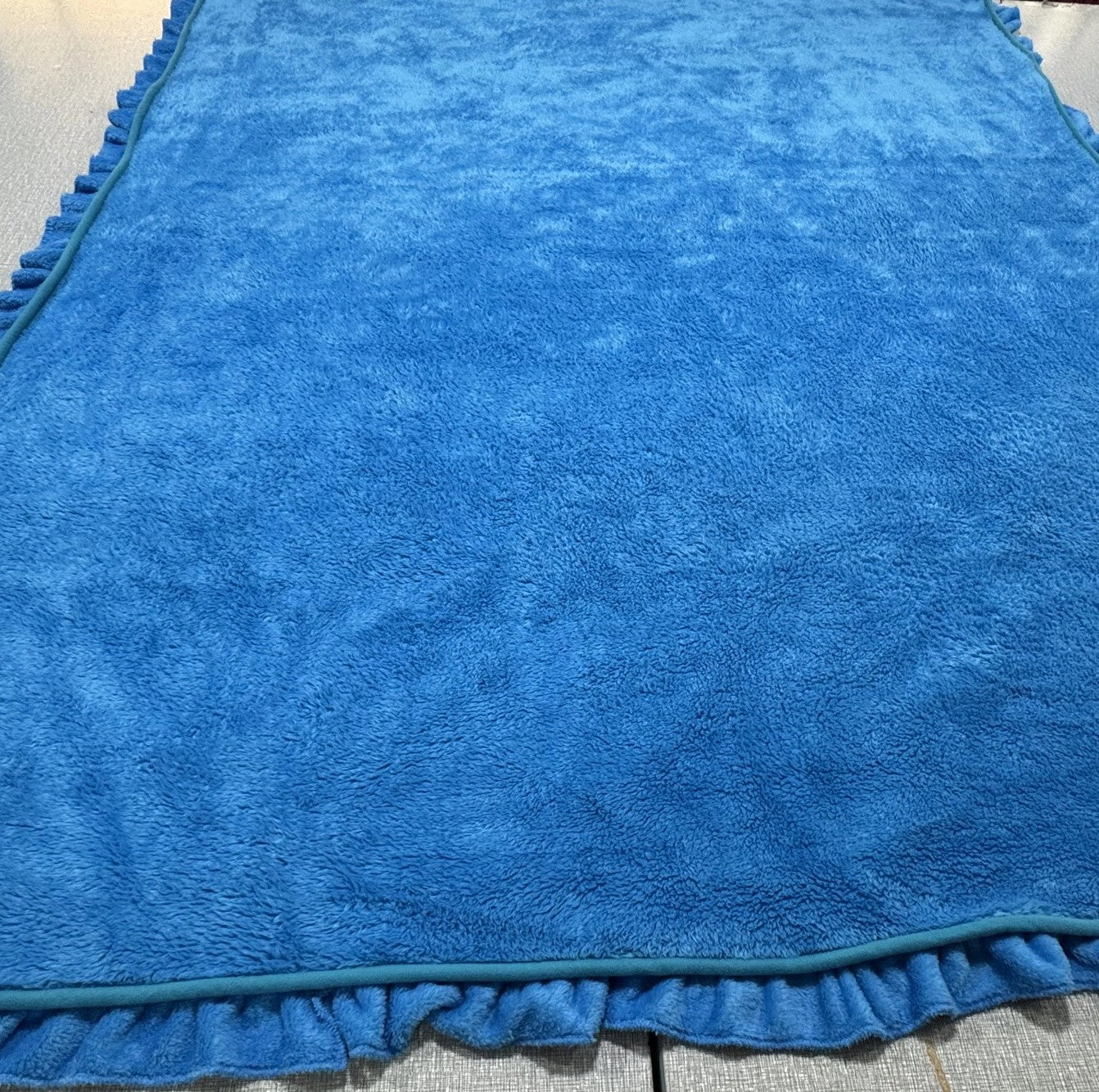 Whimsy Ultra Plush Ruffled Blanket